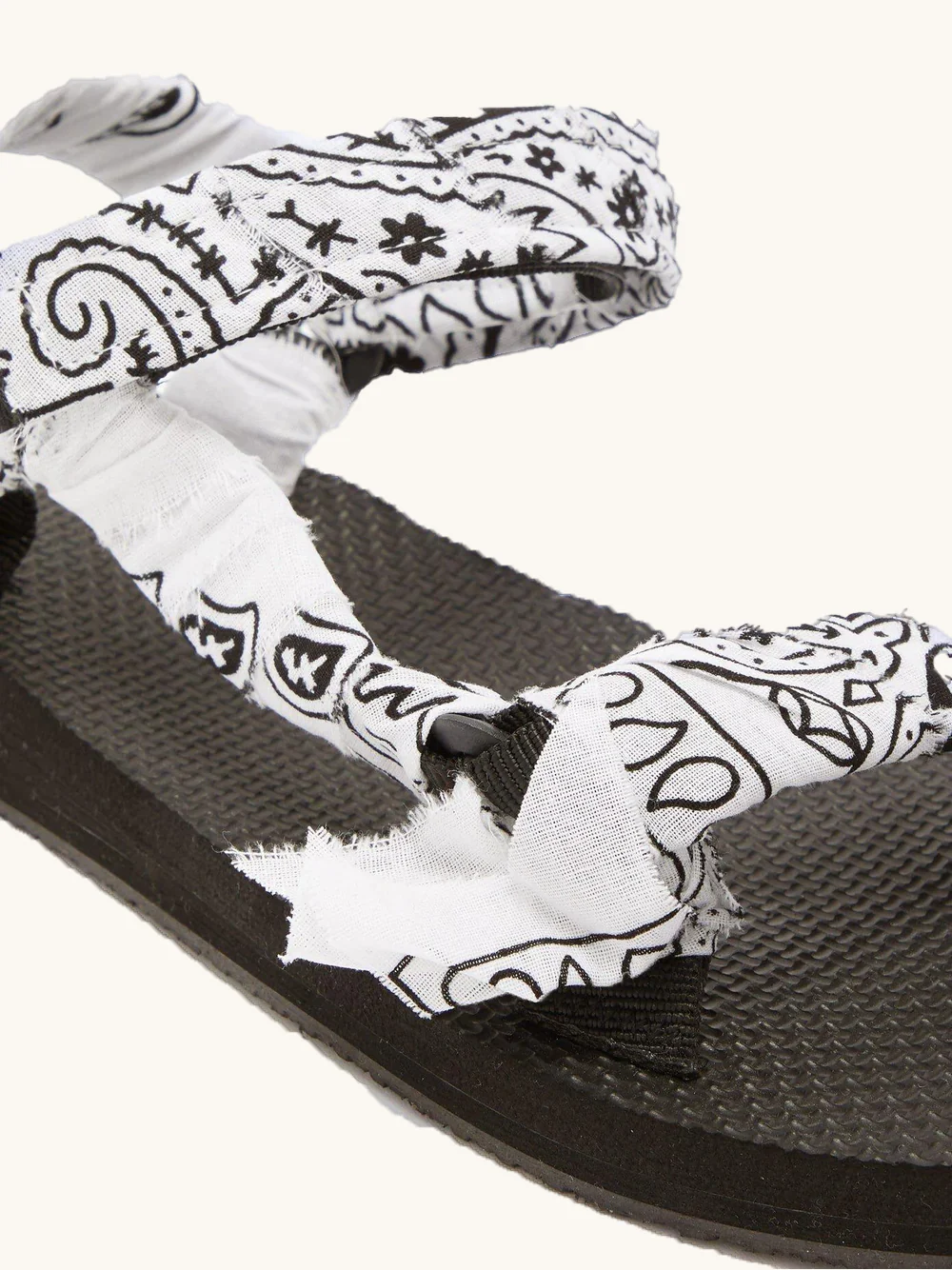 Trekky white bandana - Image 4