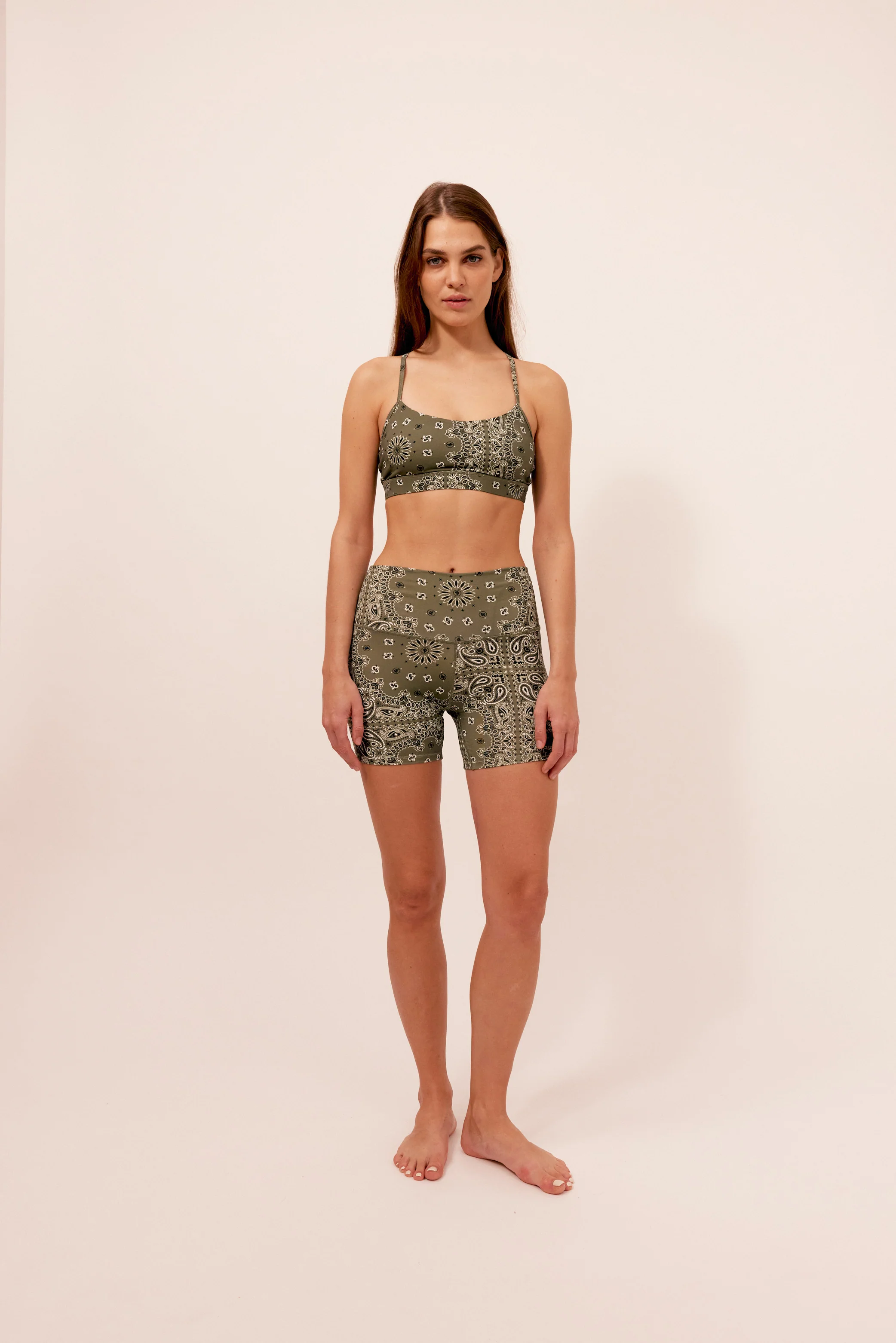 Yoga short kaki bandana - Image 3